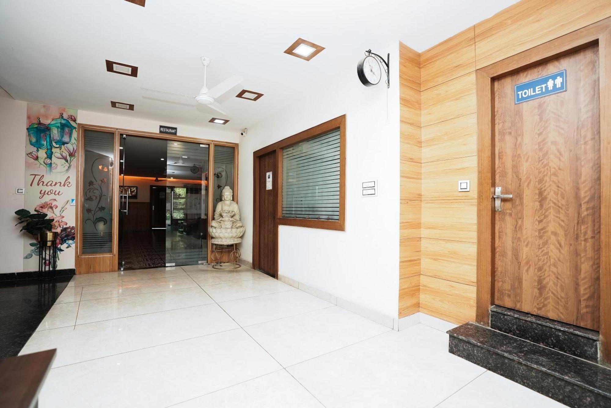 Hotel The 7 Seas Rishīkesh Exterior foto