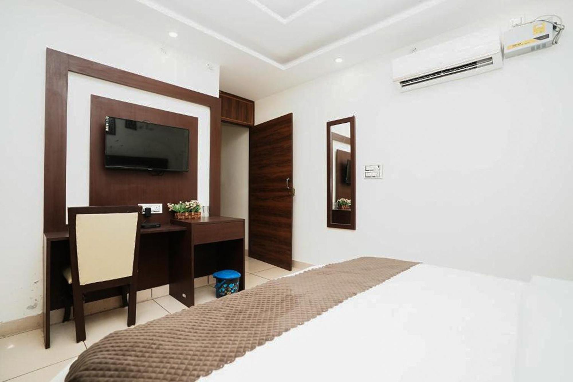 Hotel The 7 Seas Rishīkesh Exterior foto